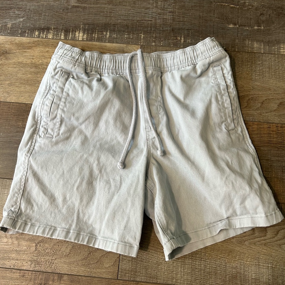 RSQ Cotton Pull On Shorts in Light Gray. Men’s size small.
